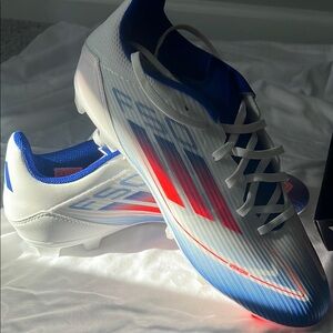 *NWT* Adidas Men's White and Blue Soccer Cleats